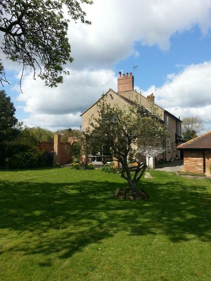Marston Moreteyne Upper Wood End Farm B&B 외부 사진